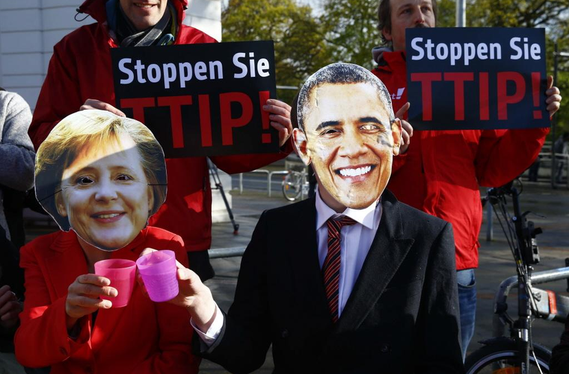 德國自家裡的失落中產階級也同樣反對歐盟與全球化。圖為德國民眾反對簽署TTIP。 ...