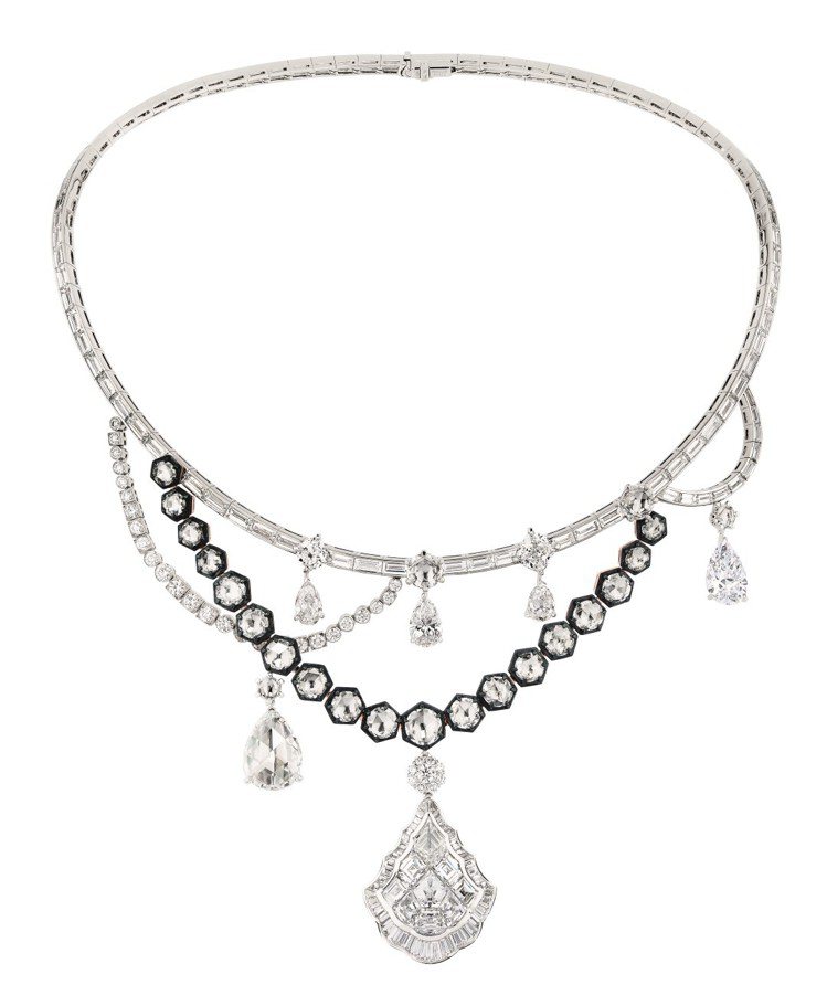 Dior GALERIE DES GLACES 鑽石項鍊，參考價6,300萬元。圖／Dior提供