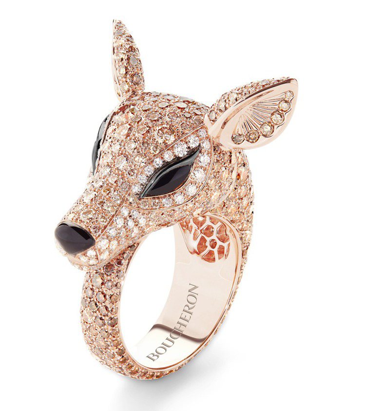 Boucheron Nara鹿玫瑰金戒指是動物系列新品，象徵女性的甜美和感性。圖／Boucheron提供