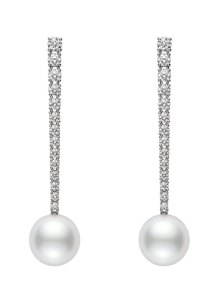 MIKIMOTO頂級珠寶系列南洋珍珠鑽石耳環，105萬元。圖╱MIKIMOTO提供