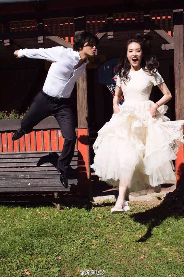 舒淇和馮德倫的婚紗照有著不矯飾的幸福。圖／取自新浪