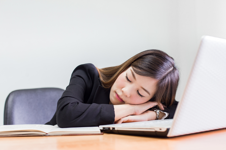 睡午覺已被多項研究證實有助於減輕睡眠不足的負面影響，比咖啡因更能減輕人的睡意。它...