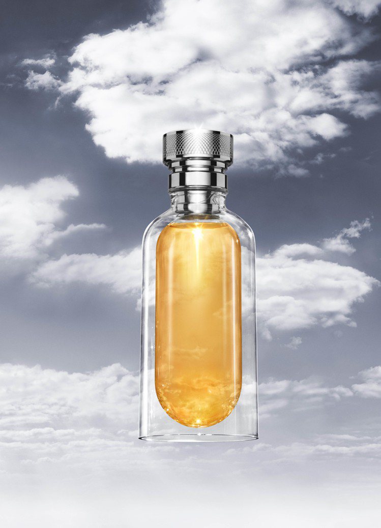 L’Envol de Cartier男性香水由蜂蜜般的甜味加上鐵梨木的木質香氣，...