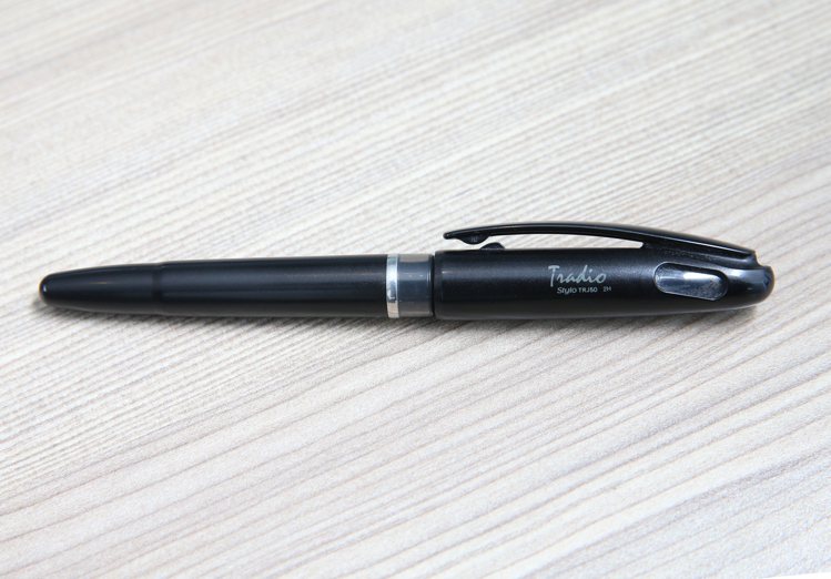 老爺酒店執行長沈方正愛用的塑膠鋼筆。記者蘇健忠／攝影