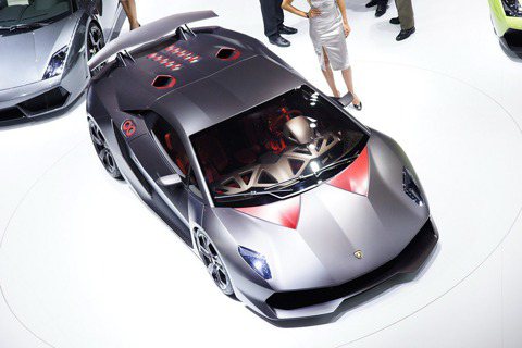 限量 20 部的Lamborghini Sesto Elemento 要價300 萬美金