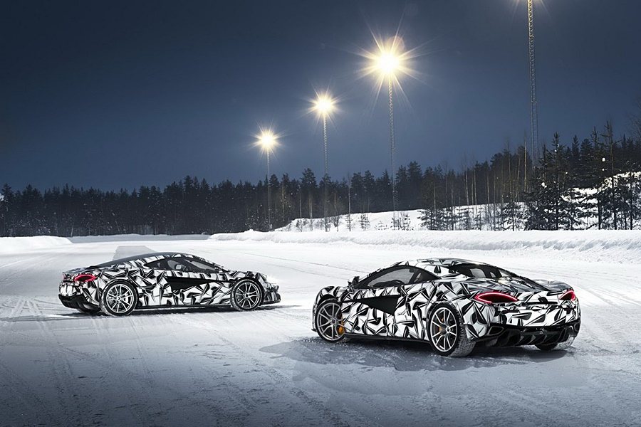 Pure McLaren Arctic Experience冰上駕駛體驗。 摘自McLaren
