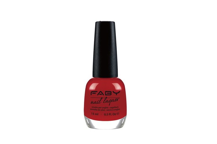 Faby也推出紅色系的派對女魔紅指甲油。圖／Faby提供