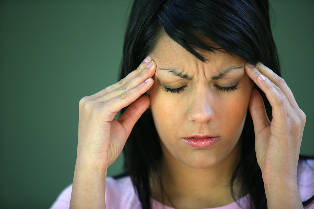 研究然出，緊張型頭痛和偏頭痛可能是由頸部疼痛引起的。