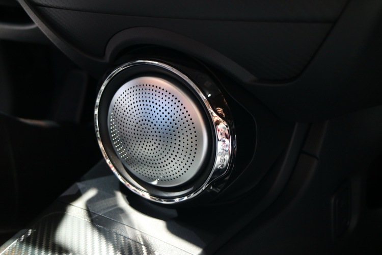 4 LUXGEN S3撼動版的撼動重低音提高車室內音樂享受。記者史榮恩／攝影