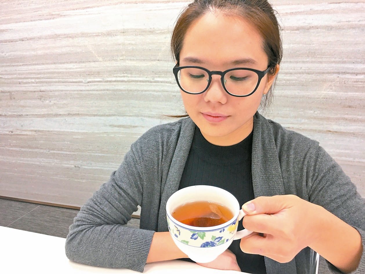 醫師指出，喝茶有助於日常保健，但若出現病痛仍要就醫治療。
