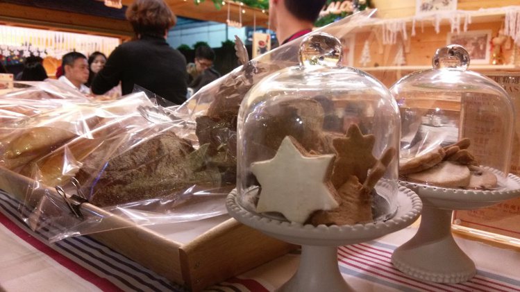LALOS Bakery販售耶誕傳統點心。記者江佩君／攝影