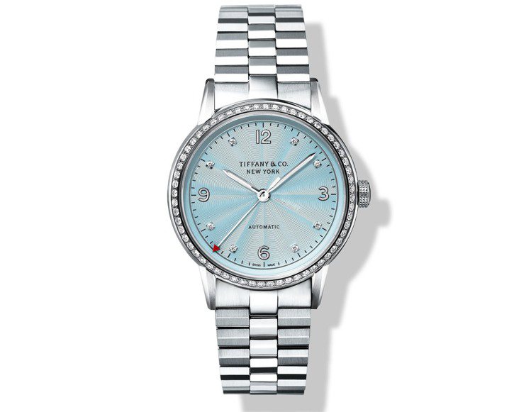 Tiffany CT60 3-Hand冰藍色表盤鍊帶腕表，自動上鍊機芯，31萬6,000元。圖／Tiffany提供
