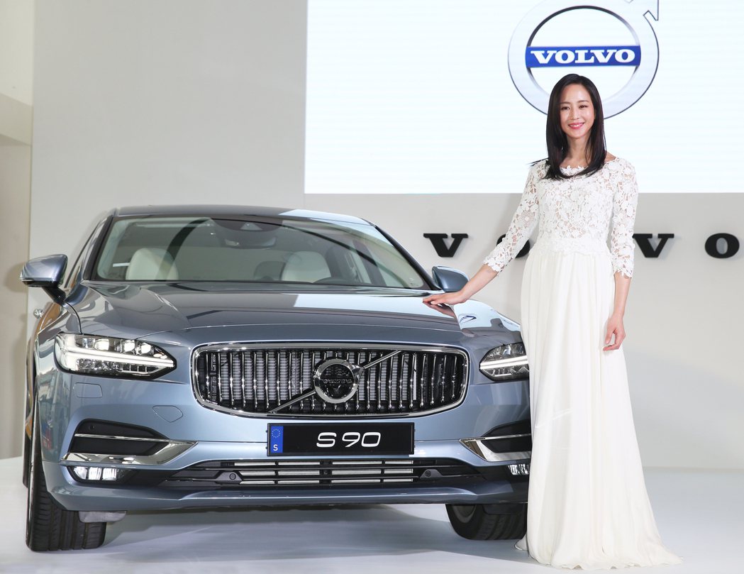 藝人張鈞甯出席 The New Volvo S90 新車發表會。 記者陳正興／攝...