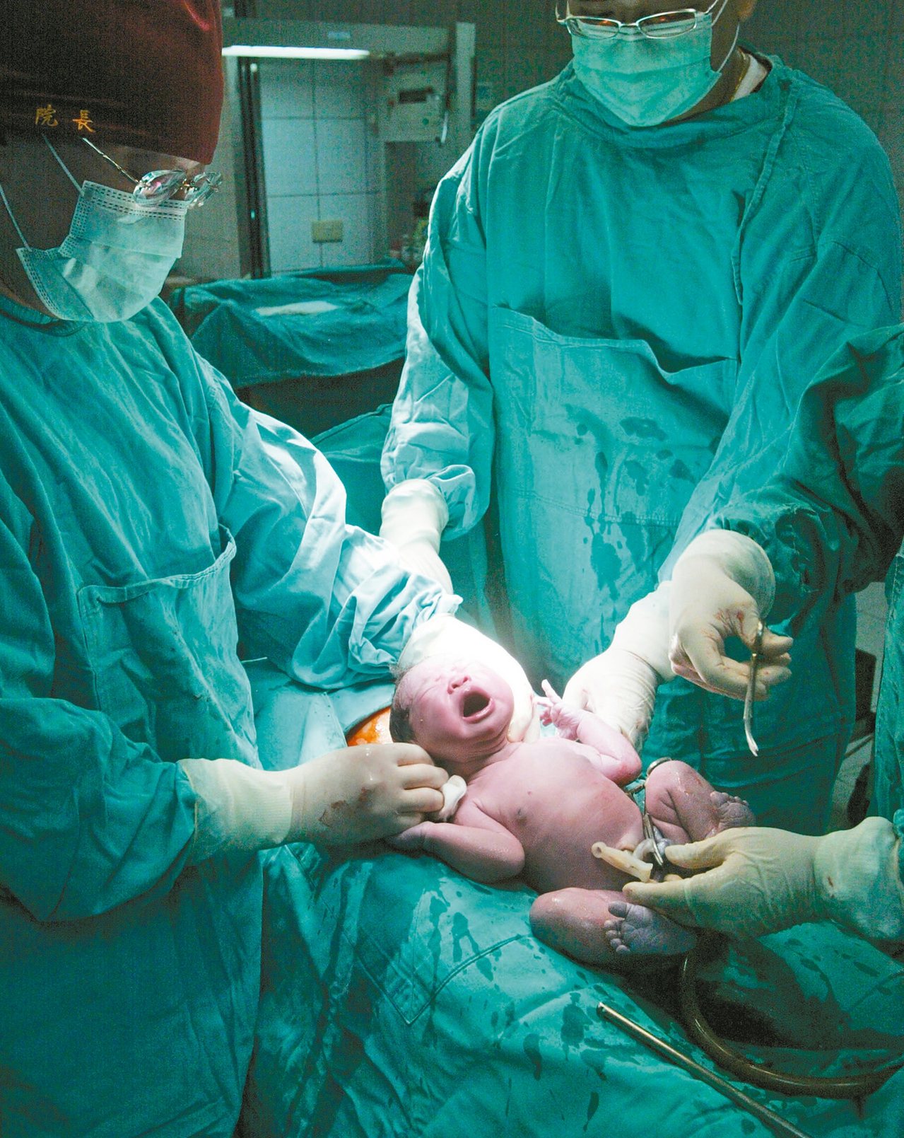 今年耶誕節，全球新生兒及即將出生的寶寶都收到一份來自美國婦產科醫學會（American Congress of Obstetricians and Gynecologists，ACOG）的大禮。
