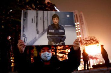 【再寫韓國】「送朴迎新」示威聲中，未決的總統大選日