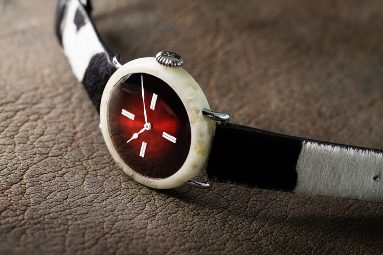 亨利慕時Swiss Mad Watch表，限量1只，1,081,291瑞士法郎。圖／H. Moser & Cie.提供