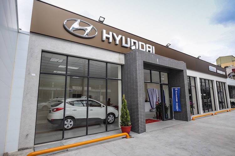 全台第一間「HYUNDAI Promise原廠認證中古車」據點，位於新竹市區，以國際級GDSI展間規範建置。 圖／南陽實業提供