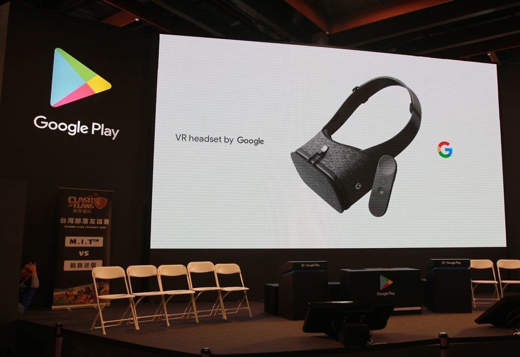 Google手機VR裝置DayDream。圖取自INSIDE