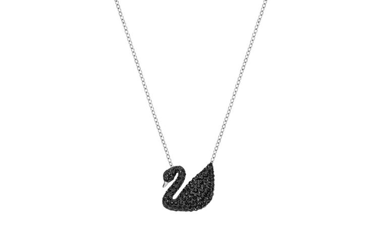 施華洛世奇Iconic Swan黑天鵝項鍊，3,990元。圖／Swarovski...