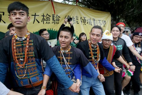扭曲法律文義，邱太三敲響婚姻平權與原民權益的警鐘