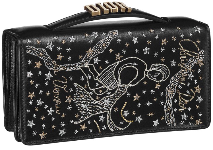 微風獨家十二星座黑色手工刺繡小羊皮晚宴包（圖為水瓶座），各售73,000元。圖／Dior提供