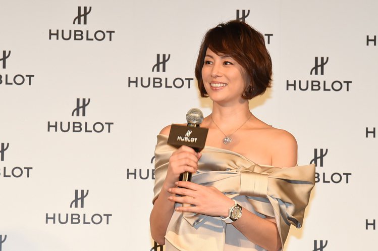米倉涼子出席宇舶寵愛女性計畫頒獎典禮。圖／HUBLOT提供
