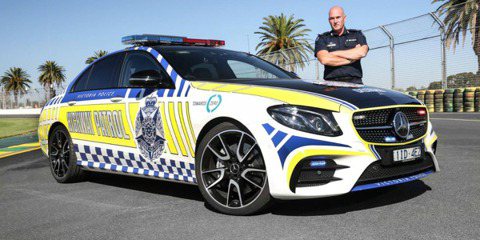 澳洲警察真嚇趴 新款高速公路巡邏車竟然是 AMG E43....
