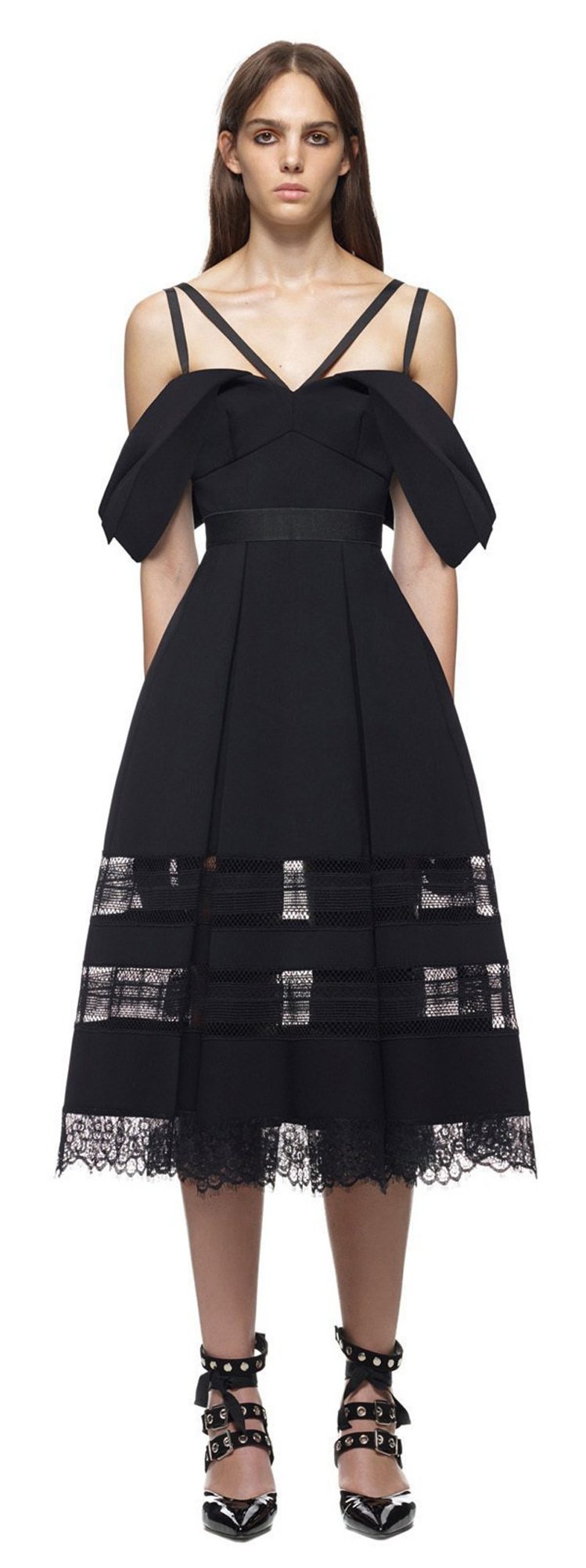 Self-Portrait露肩黑色洋裝，售價18,100元。圖／MINOSHIN...