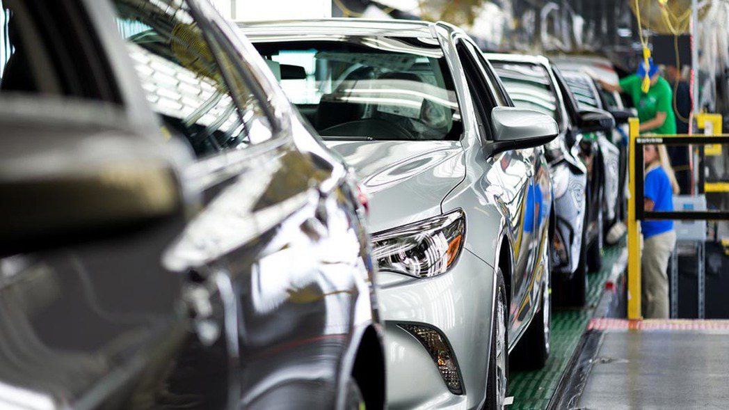 Toyota 表示，升級後的 Kentucky 工廠將成為北美第一個生產 TNGA 模組化平台(Toyota New Global Architecture)的工廠，屆時生產的重要車款就是大改款後的美規 2018 Camry。 摘自 Toyota