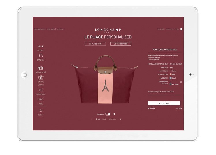 消費者可在Longchamp門市透過平板電腦，打造出獨一無二的專屬包款。圖／Longchamp提供