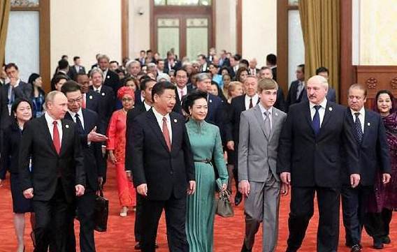 「一帶一路」國際合作高峰論壇圓桌峰會，29名世界領袖出席這項論壇。（新華網）
