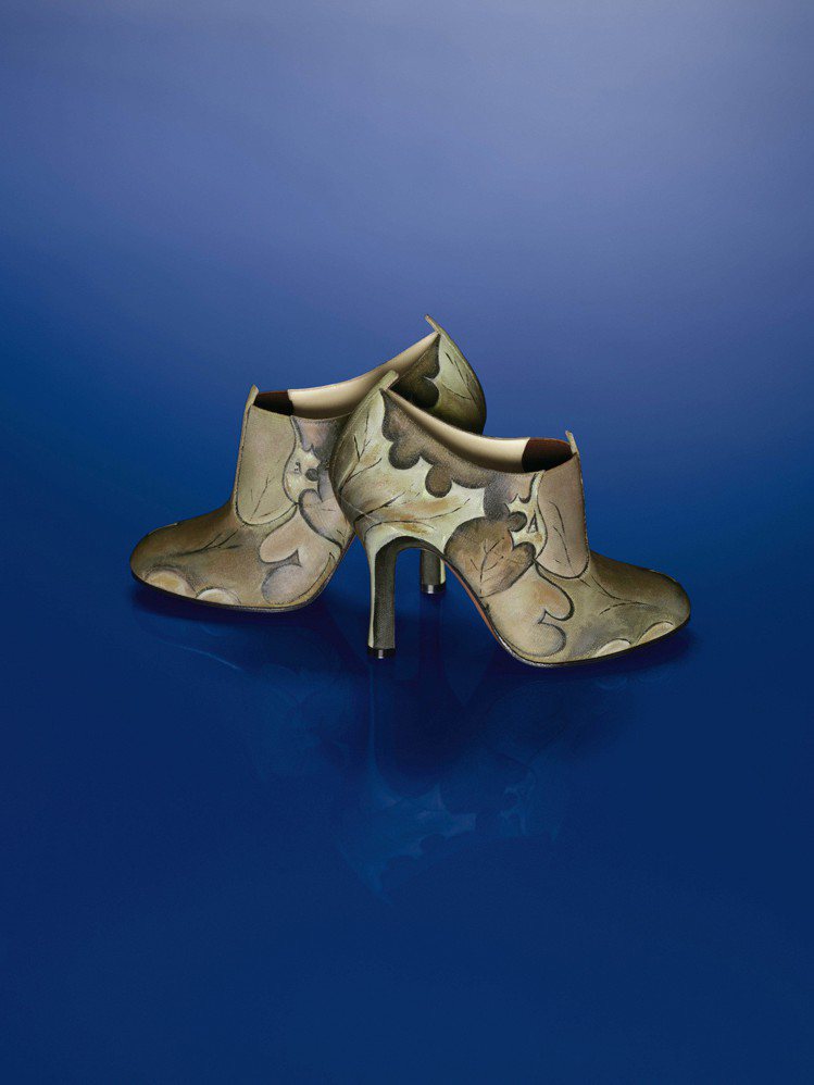 Ferragamo為《 1927 The Return to Italy二十世紀視覺文化之旅》展覽所推出的限定鞋款。圖／Ferragamo提供