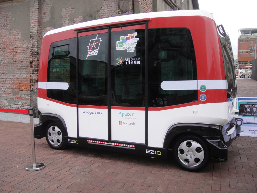 高雄引進全台首輛無人駕駛小巴士，今將舉行記者會正式亮相。圖／本報系資料照