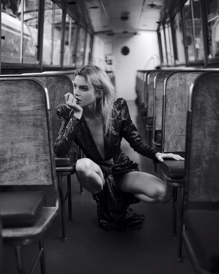 維多利亞的秘密天使名模Stella Maxwell。圖／擷自instagram