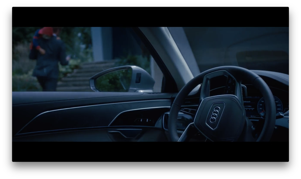 New Audi A8自動停車系統作動中。圖／摘自YouTube