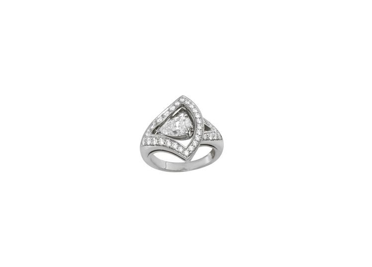 BVLGARI Divas Dream頂級珠寶系列鉑金鑽石戒指。圖／BVLGARI提供
