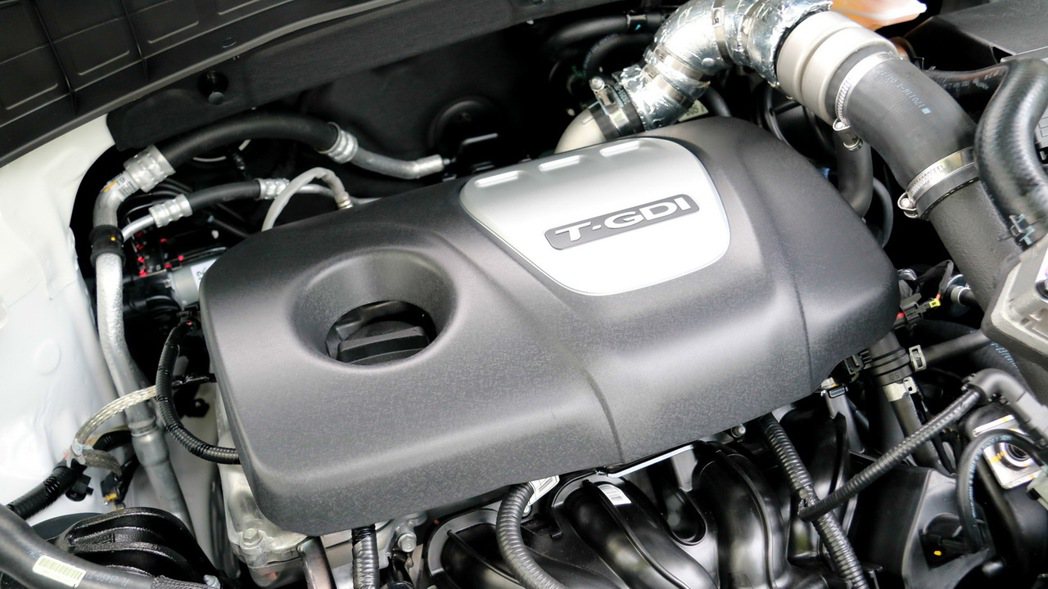 Tucson 1.6 Turbo採用1.6升GDI缸內直噴DOHC 16V渦輪增...