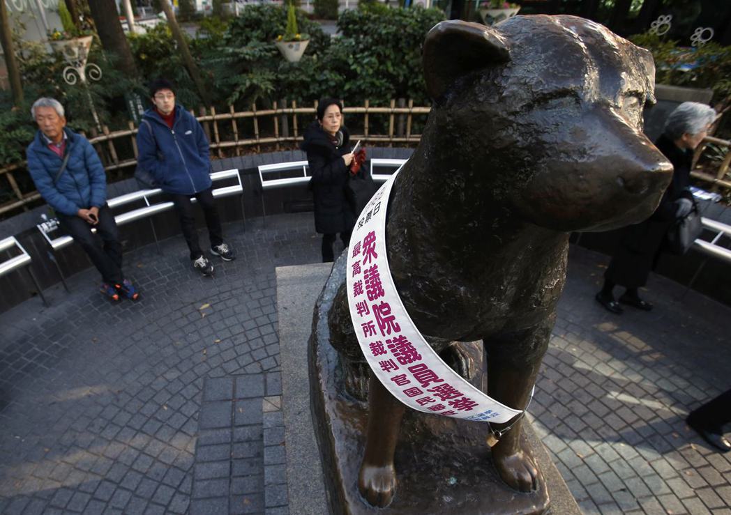 日本澀谷車站前的地標「忠犬八公銅像」。 圖／路透社