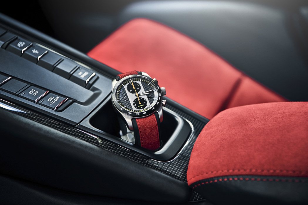 911 GT2 RS 特別版手錶。Porsche提供