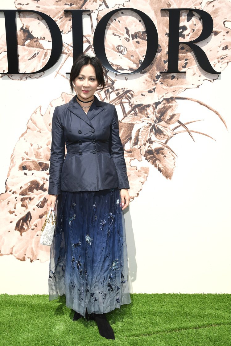 劉嘉玲以2017秋冬裝出席巴黎高訂大秀。圖／Dior提供