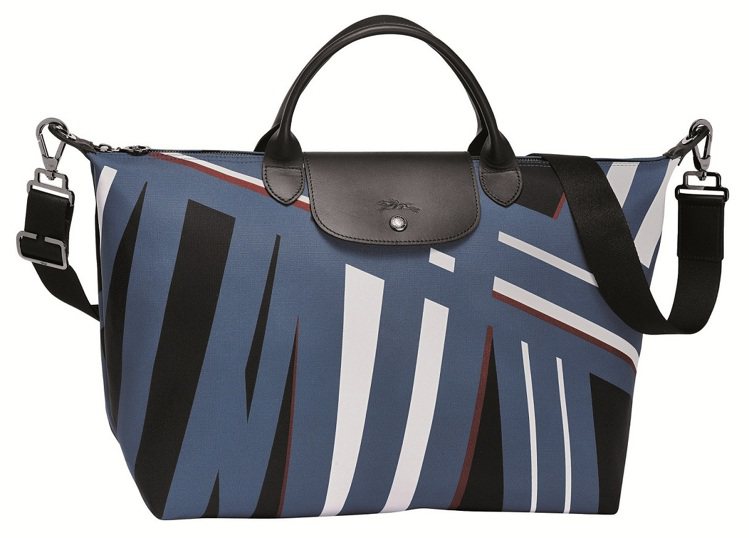 Longchamp Cross-Line系列旅行袋，約16,700元。圖／Lon...