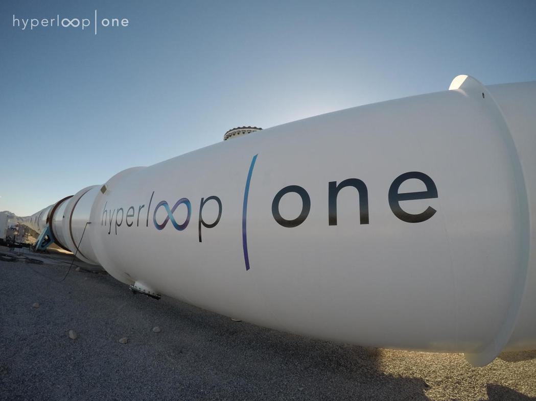 真空超級高鐵Hyperloop One首度測試成功。圖／Hyperloop On...