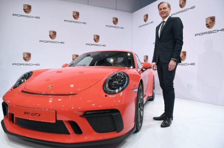Porsche CEO Oliver Blume表示，Porsche正在考慮未來停售柴油車。 摘自Reuters