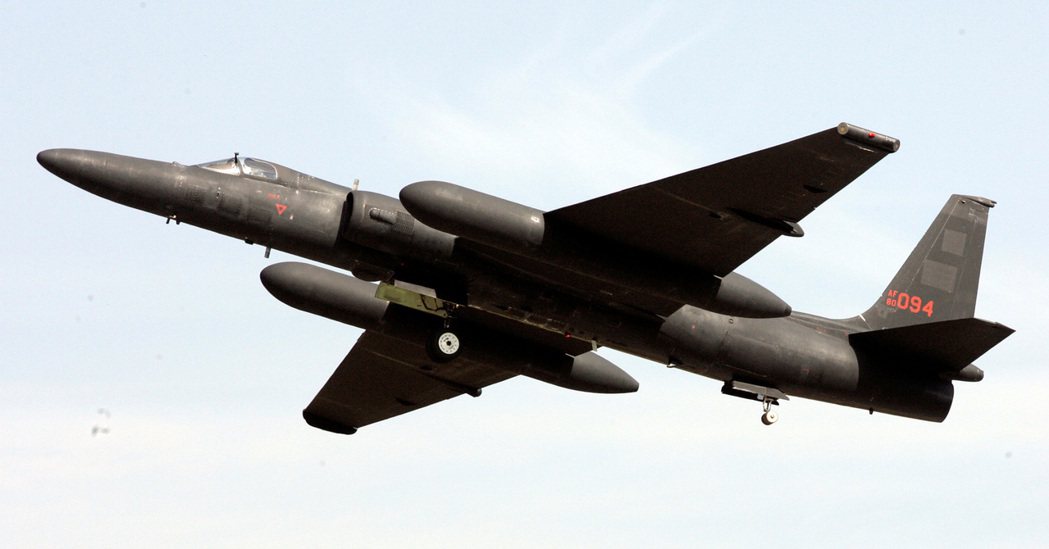 中央情報局透露1950和1960年代的「不明飛行物」通報中，半數是U-2間諜機。...