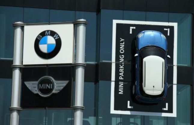MINI為BMW集團旗下的其一汽車品牌。 摘自Reuters