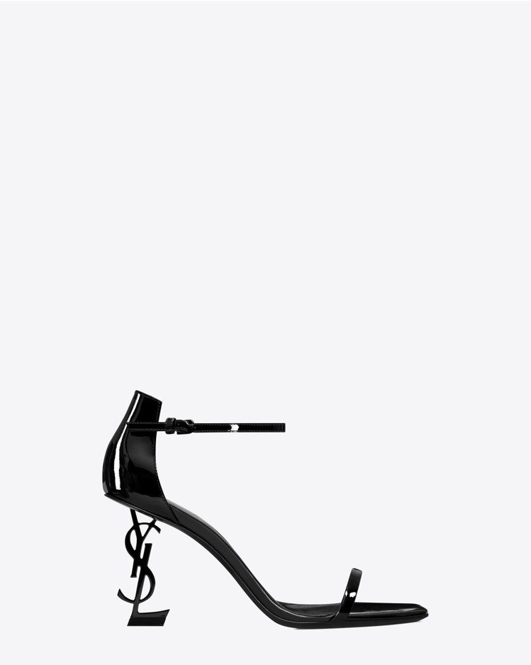 Opyum 黑色漆皮高跟涼鞋，8.5公分，38,750元。圖／Saint Laurent提供