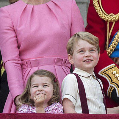 凱特王妃真的很節儉 讓夏綠蒂公主穿哥哥的舊衣服！