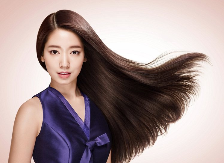 韓劇女神朴信惠代言髮品《呂Ryo》，在韓國、台灣都吸引不少粉絲關注。圖／Ryo呂提供