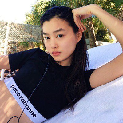 維多利亞秘密新天使報到 亞洲面孔Estelle Chen只有19歲