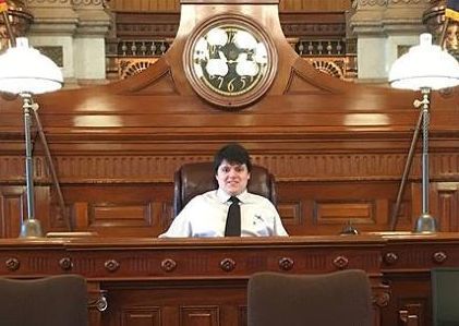 16歲的柏吉森也要選州長。 圖／取自柏吉森臉書
